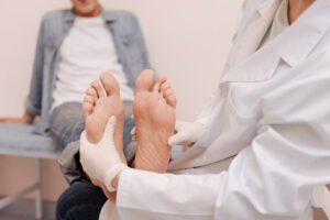 What Are The Symptoms Of Diabetic Foot Ulcers?